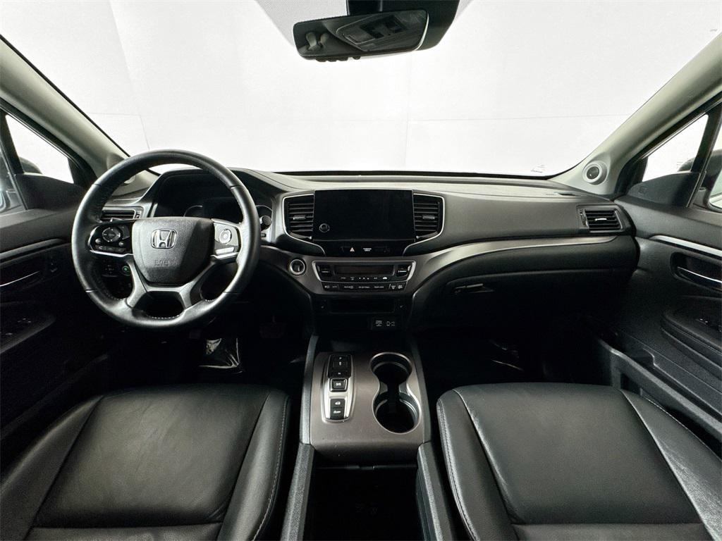 used 2022 Honda Pilot car, priced at $29,992