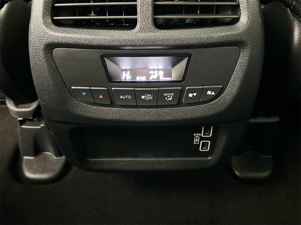 used 2022 Honda Pilot car, priced at $29,992