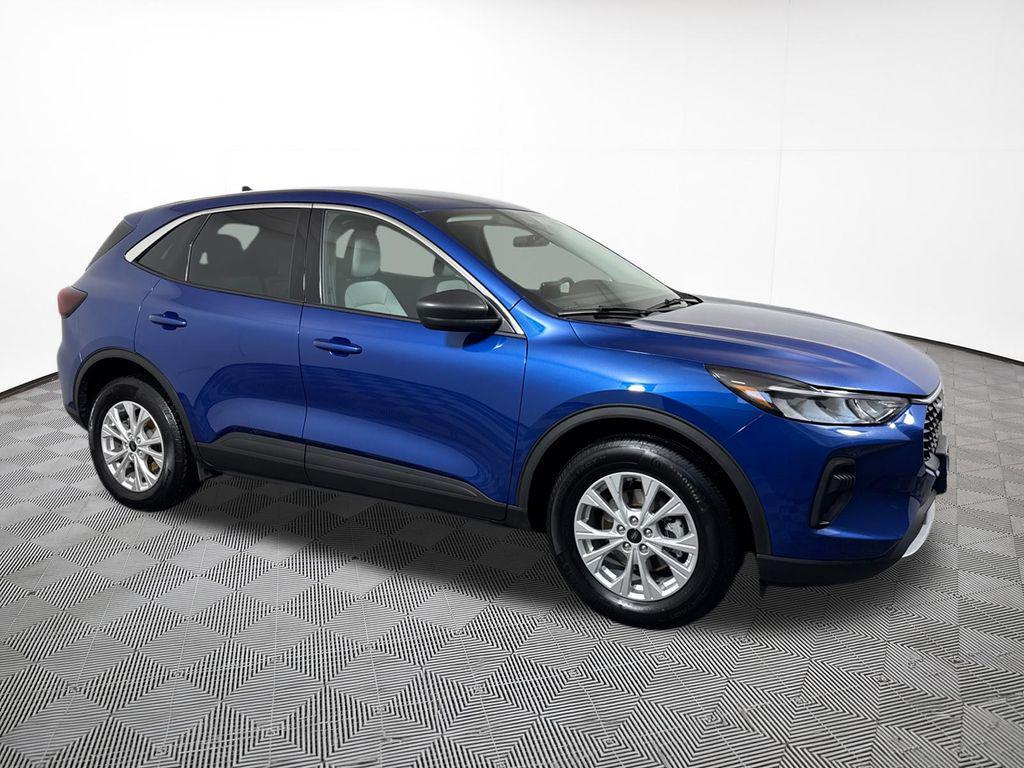 used 2023 Ford Escape car, priced at $22,394