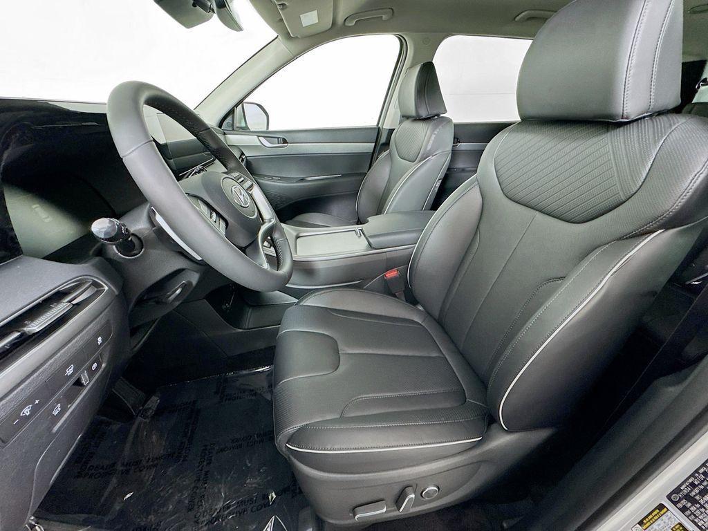 used 2025 Hyundai Palisade car, priced at $37,280