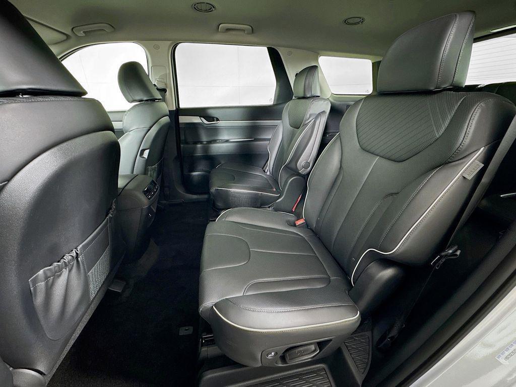 used 2025 Hyundai Palisade car, priced at $37,280