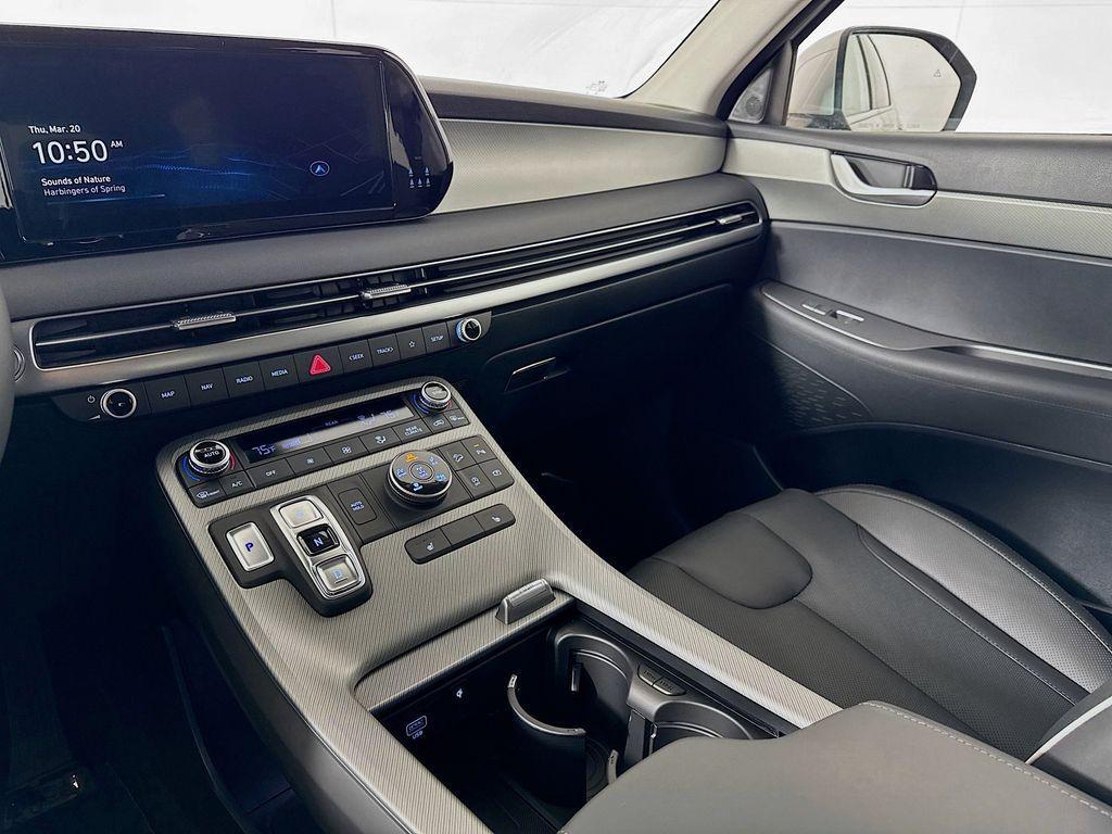used 2025 Hyundai Palisade car, priced at $37,280
