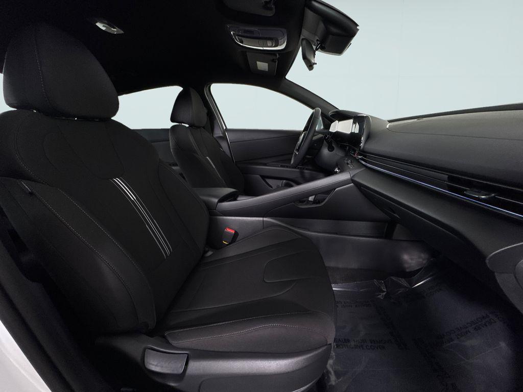 new 2026 Hyundai ELANTRA HEV car, priced at $28,910
