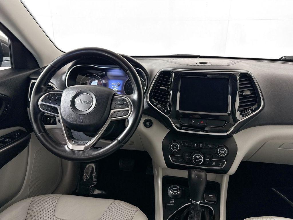 used 2020 Jeep Cherokee car, priced at $17,997