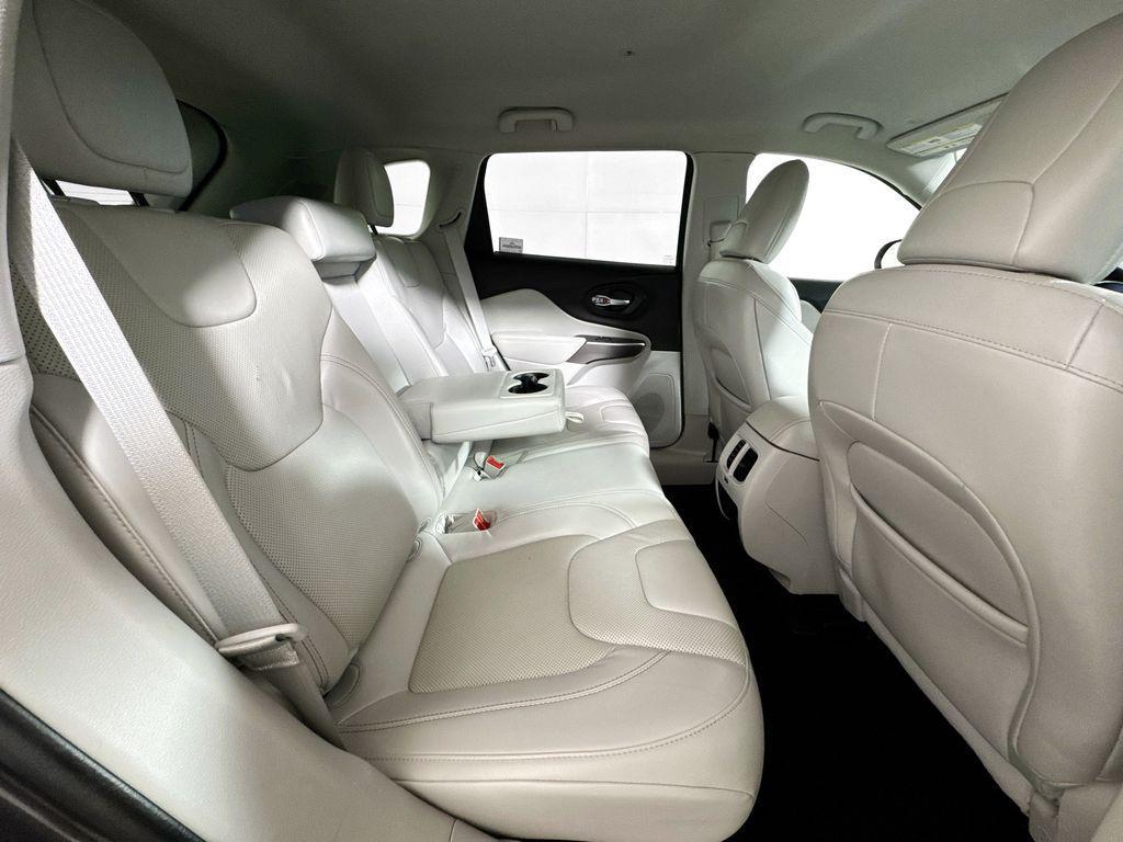 used 2020 Jeep Cherokee car, priced at $17,997