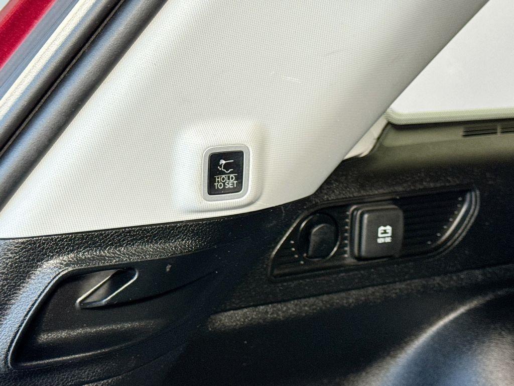 used 2023 Jeep Grand Cherokee car, priced at $29,396