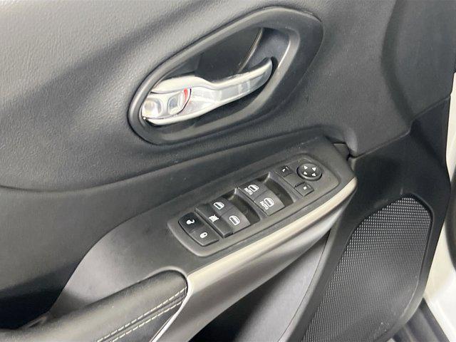 used 2022 Jeep Cherokee car, priced at $22,557