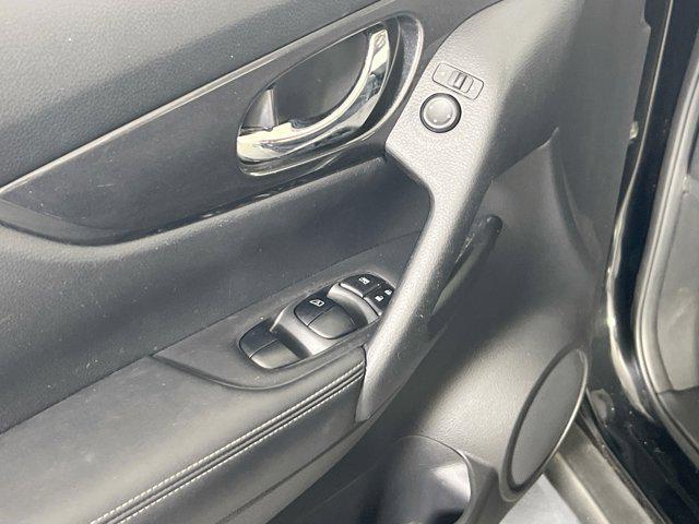 used 2019 Nissan Rogue car, priced at $17,495