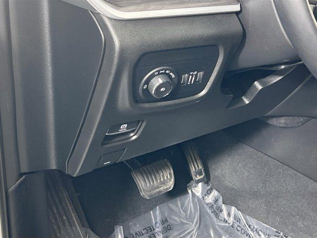 used 2022 Jeep Grand Cherokee car, priced at $28,037