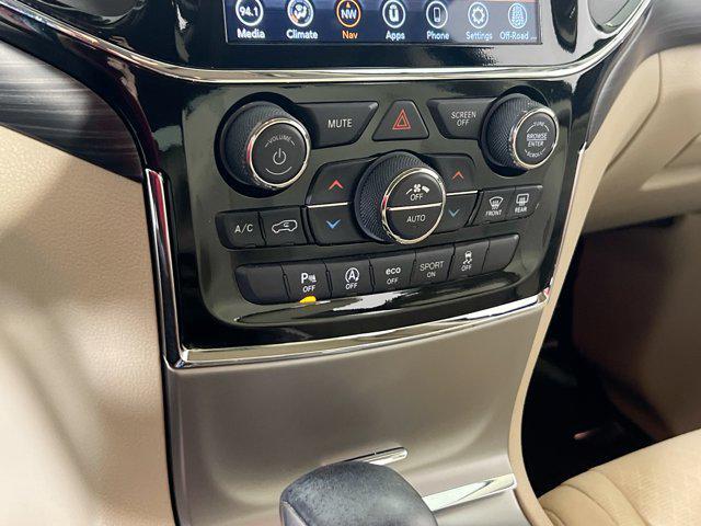 used 2022 Jeep Grand Cherokee car, priced at $24,146