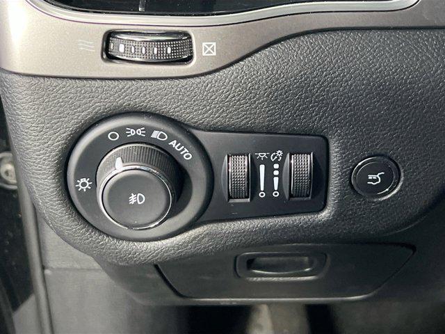 used 2022 Jeep Cherokee car, priced at $22,258