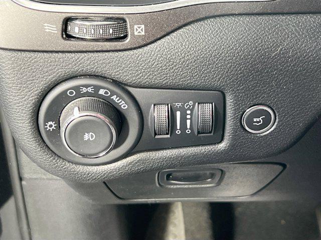 used 2022 Jeep Cherokee car, priced at $23,155