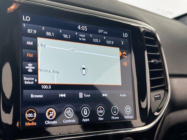 used 2022 Jeep Grand Cherokee car, priced at $26,253