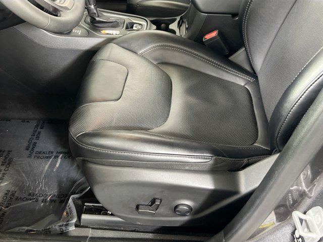 used 2022 Jeep Cherokee car, priced at $22,324