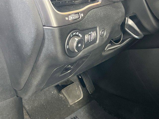 used 2022 Jeep Cherokee car, priced at $22,324