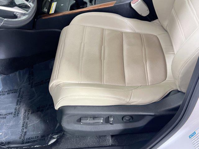 used 2022 Honda CR-V Hybrid car, priced at $27,995