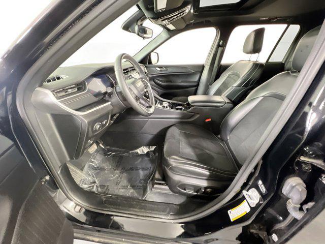 used 2023 Jeep Grand Cherokee car, priced at $34,444