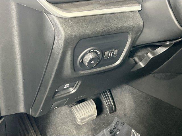 used 2022 Jeep Grand Cherokee car, priced at $29,813