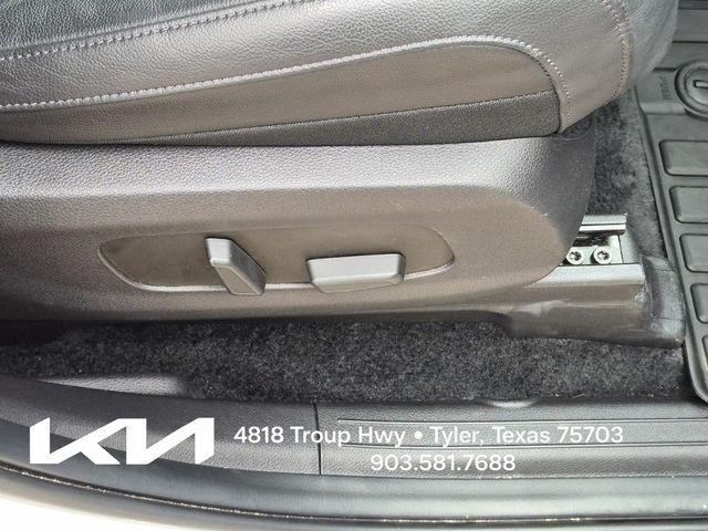 used 2024 Kia Carnival car, priced at $38,900