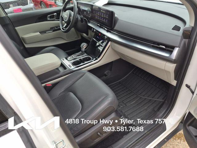 used 2024 Kia Carnival car, priced at $38,900
