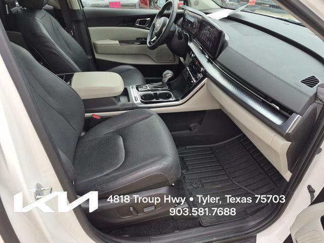 used 2024 Kia Carnival car, priced at $38,900