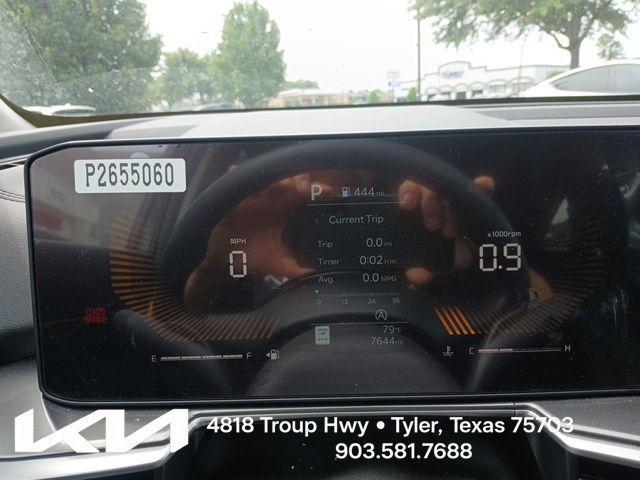 new 2025 Kia Sorento car, priced at $27,695