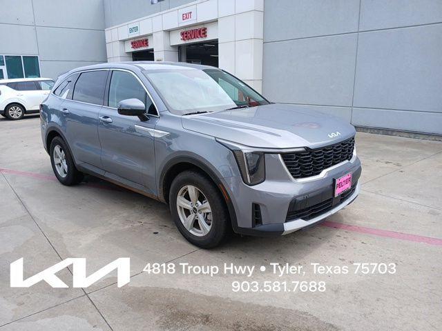 new 2025 Kia Sorento car, priced at $27,995
