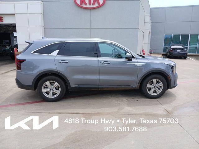 new 2025 Kia Sorento car, priced at $27,995