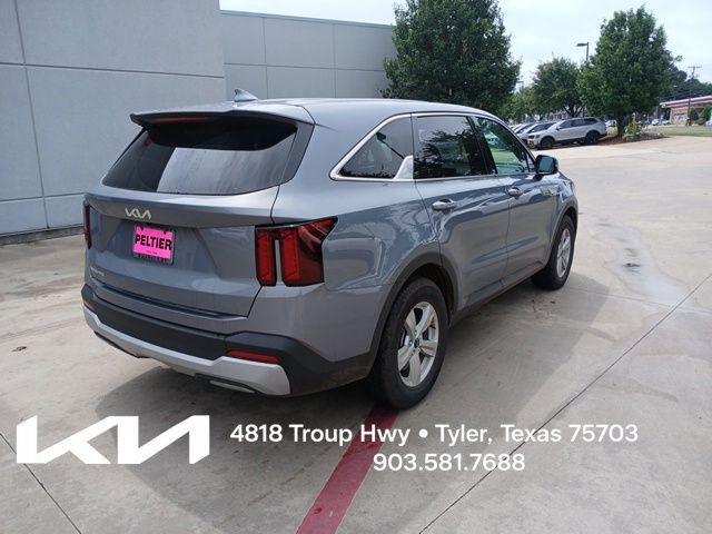 new 2025 Kia Sorento car, priced at $27,995