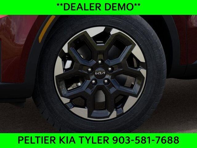 new 2025 Kia Sorento car, priced at $31,995