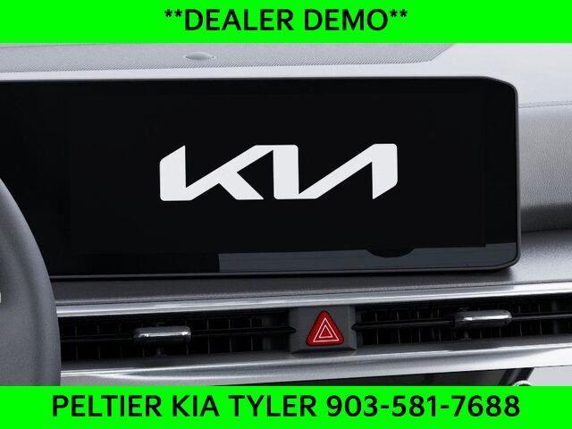 new 2025 Kia Sorento car, priced at $31,995