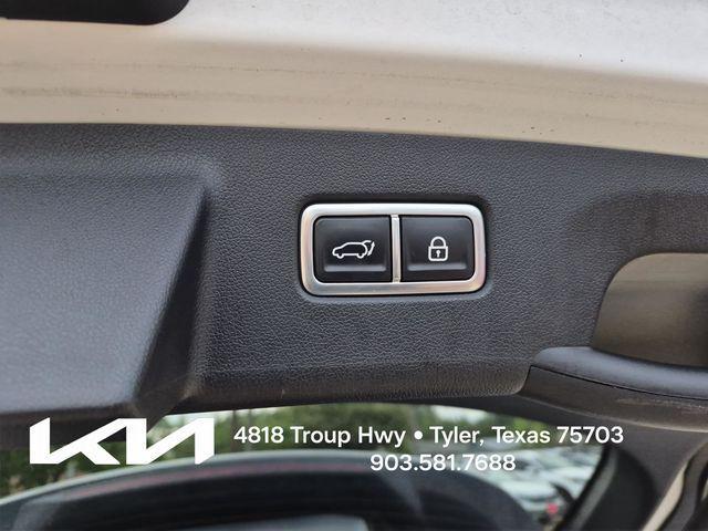 used 2023 Kia Sorento car, priced at $29,875
