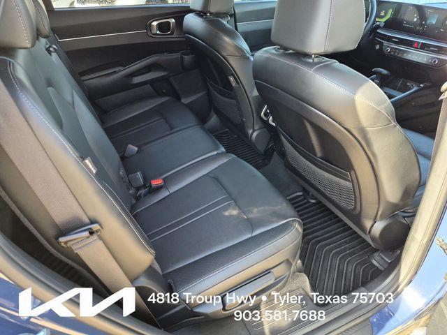used 2024 Kia Sorento car, priced at $28,875