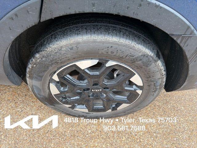 used 2024 Kia Sorento car, priced at $29,900