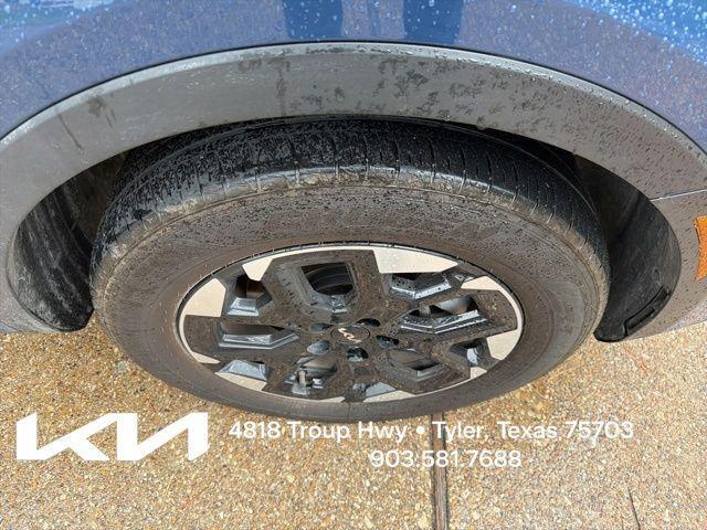 used 2024 Kia Sorento car, priced at $29,900