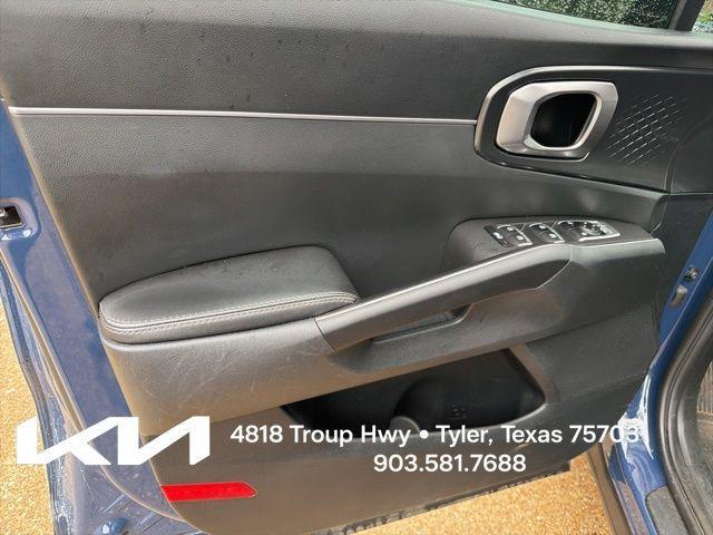 used 2024 Kia Sorento car, priced at $29,900