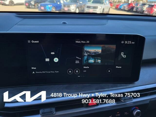 new 2024 Kia Sorento car, priced at $38,995