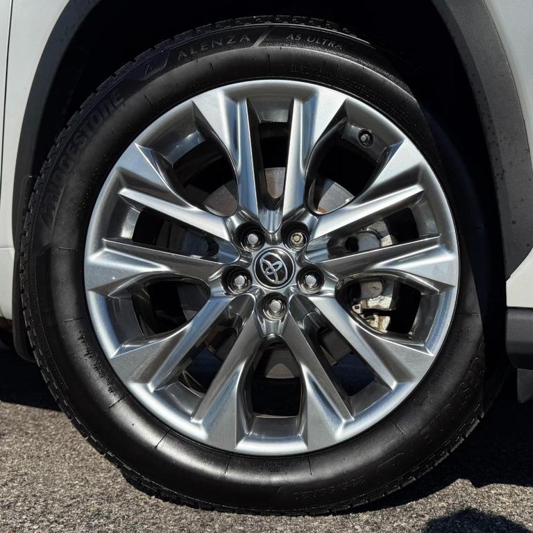 used 2023 Toyota Highlander Hybrid car, priced at $34,975