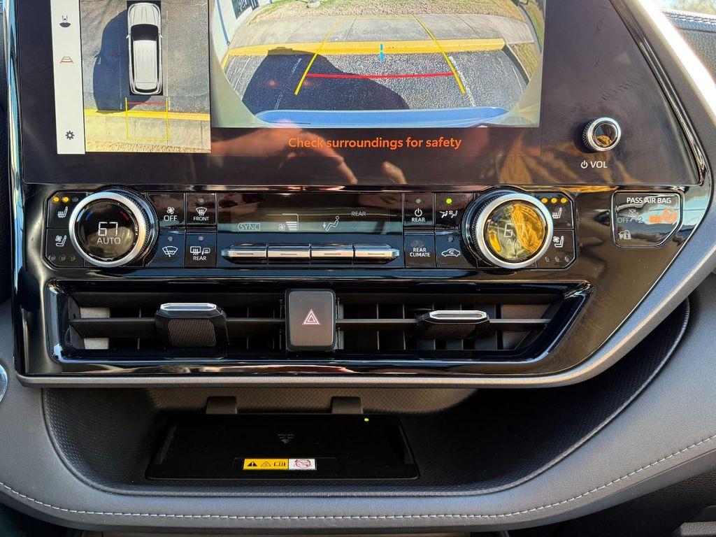 used 2023 Toyota Highlander Hybrid car, priced at $34,975