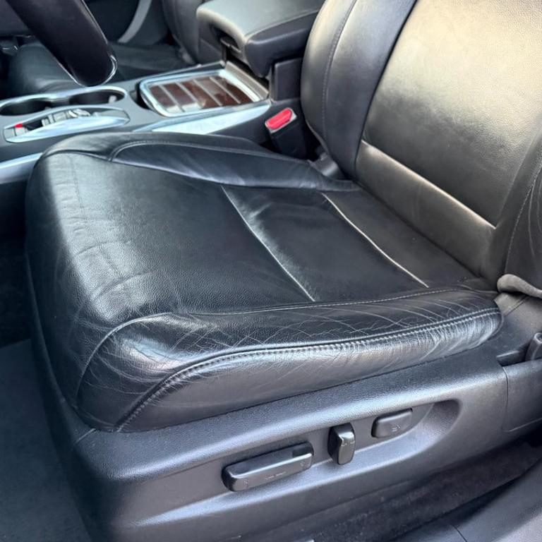 used 2018 Acura MDX car, priced at $18,675