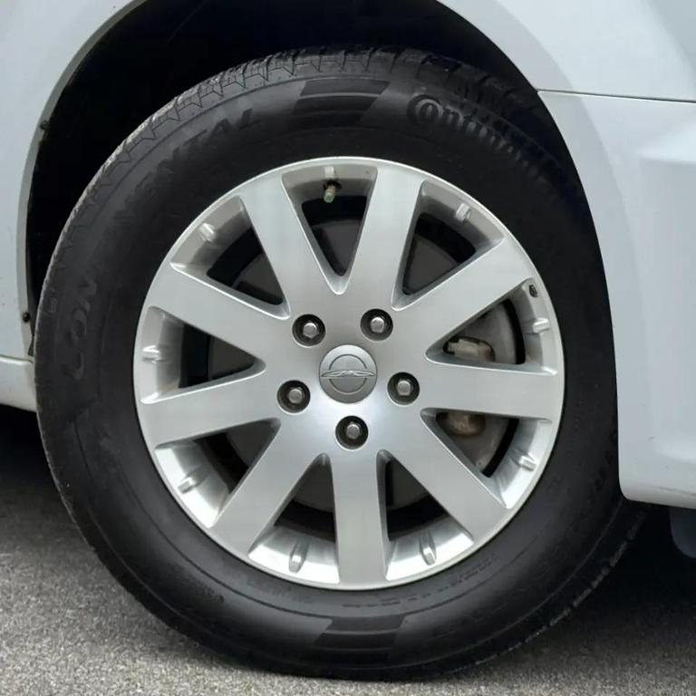 used 2015 Chrysler Town & Country car, priced at $16,875