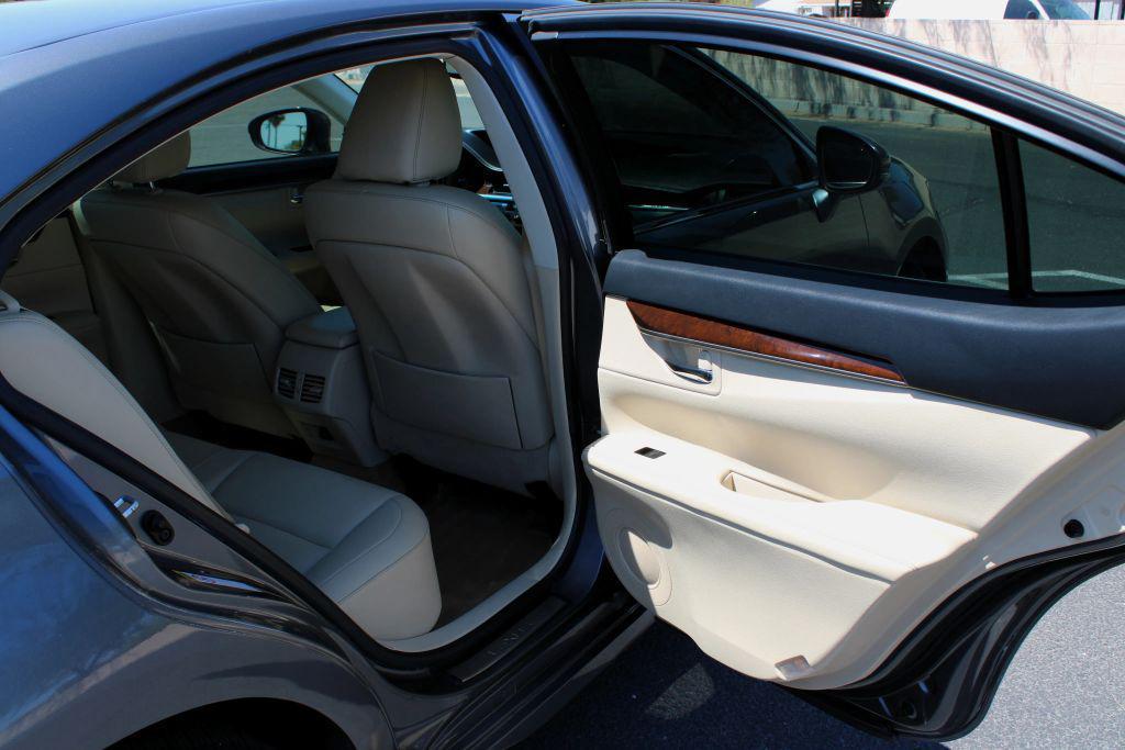 used 2013 Lexus ES 350 car, priced at $15,895