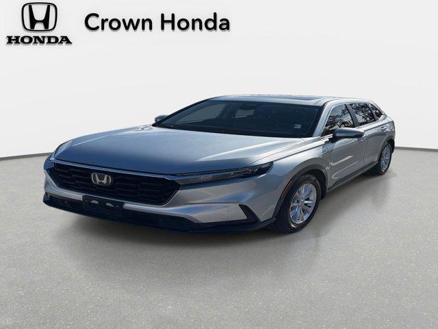 used 2025 Honda CR-V car, priced at $32,000