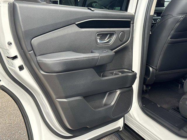 new 2026 Honda Pilot car, priced at $48,090