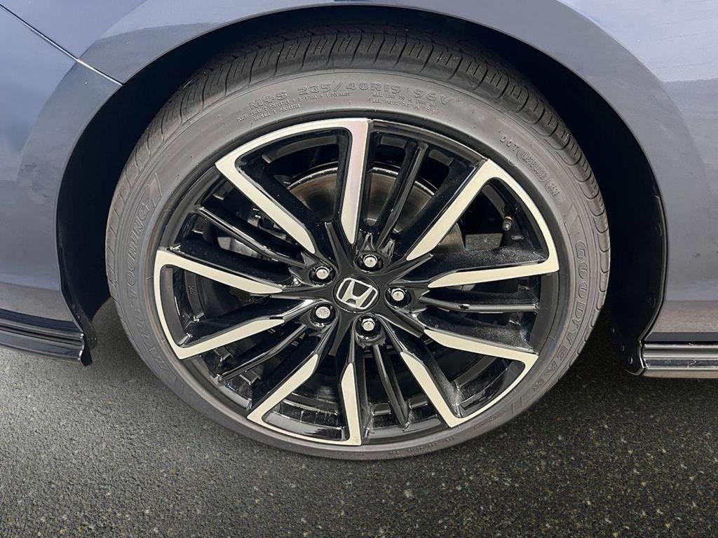 new 2026 Honda Accord Hybrid car, priced at $39,718