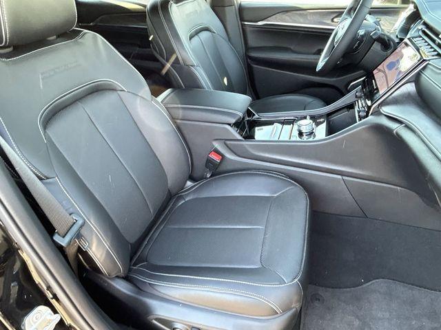 new 2024 Jeep Grand Cherokee L car, priced at $69,385