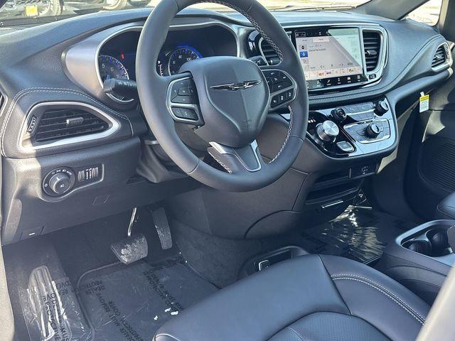 new 2026 Chrysler Pacifica car, priced at $43,860