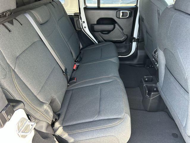 new 2026 Jeep Wrangler car, priced at $43,386