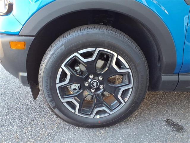 new 2025 Ford Bronco Sport car, priced at $33,880