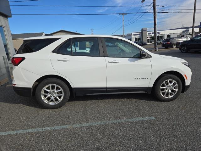 used 2022 Chevrolet Equinox car, priced at $16,999
